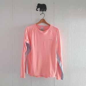 *Bundle 3 for $18* on athletic tops!